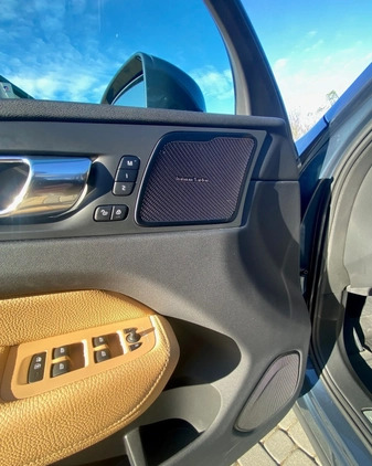 Volvo XC 60 cena 138900 przebieg: 73360, rok produkcji 2019 z Tuchów małe 596